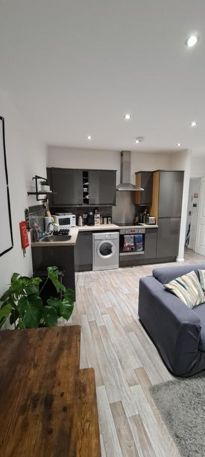 נורת'המפטון Smart Town Centre Apartments מראה חיצוני תמונה