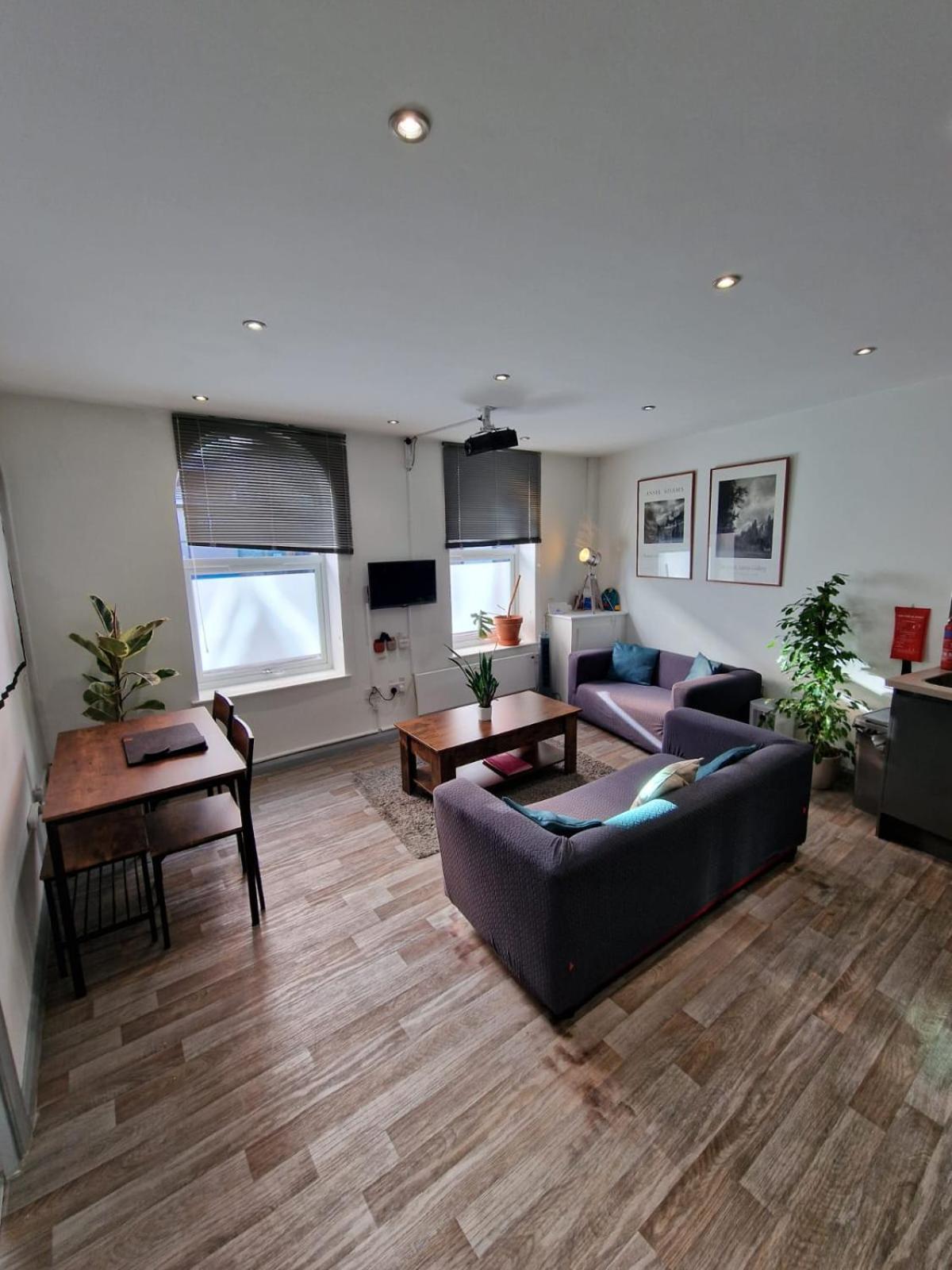 נורת'המפטון Smart Town Centre Apartments מראה חיצוני תמונה